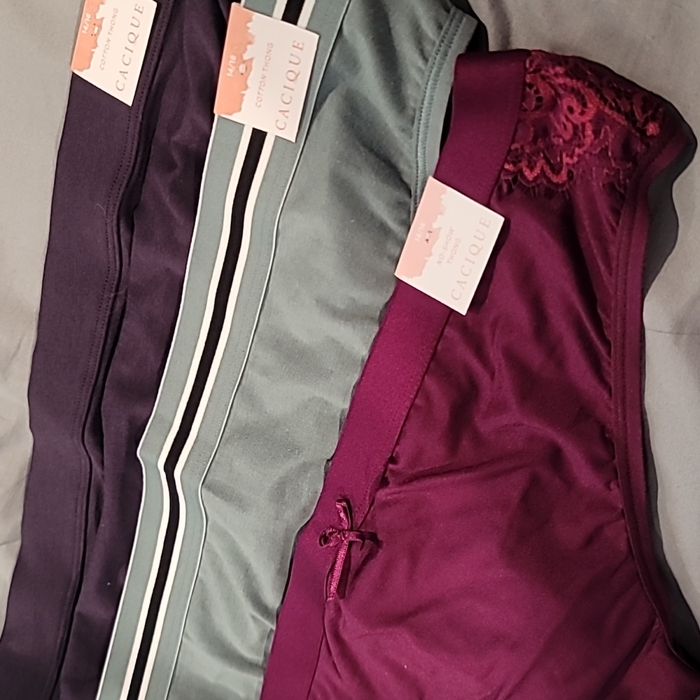 Bundle of 3 thongs